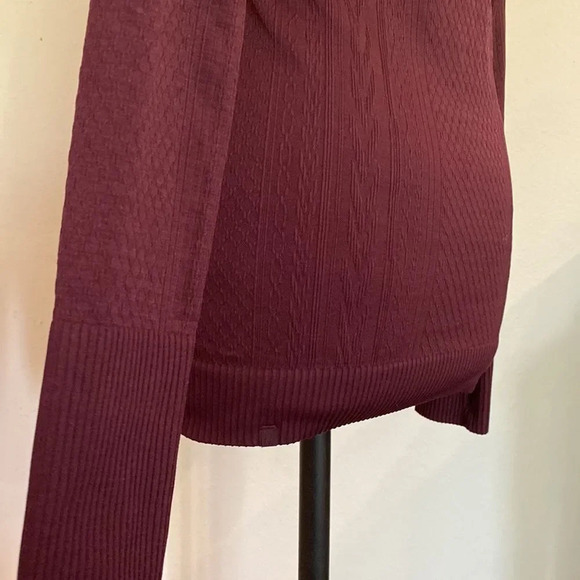 Lululemon sz 6 Lululemon Rest Less Mock Neck
Dark Adobe (plum color) EUC - Picture 5 of 10